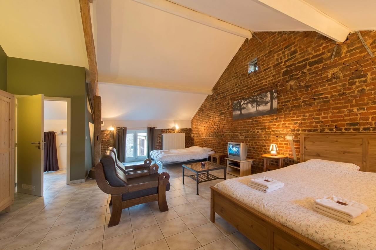 B&B 'T Maanhof Gingelom Dış mekan fotoğraf