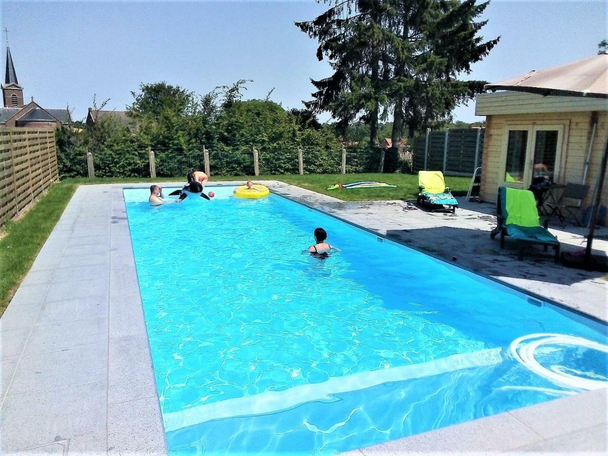 B&B 'T Maanhof Gingelom Dış mekan fotoğraf